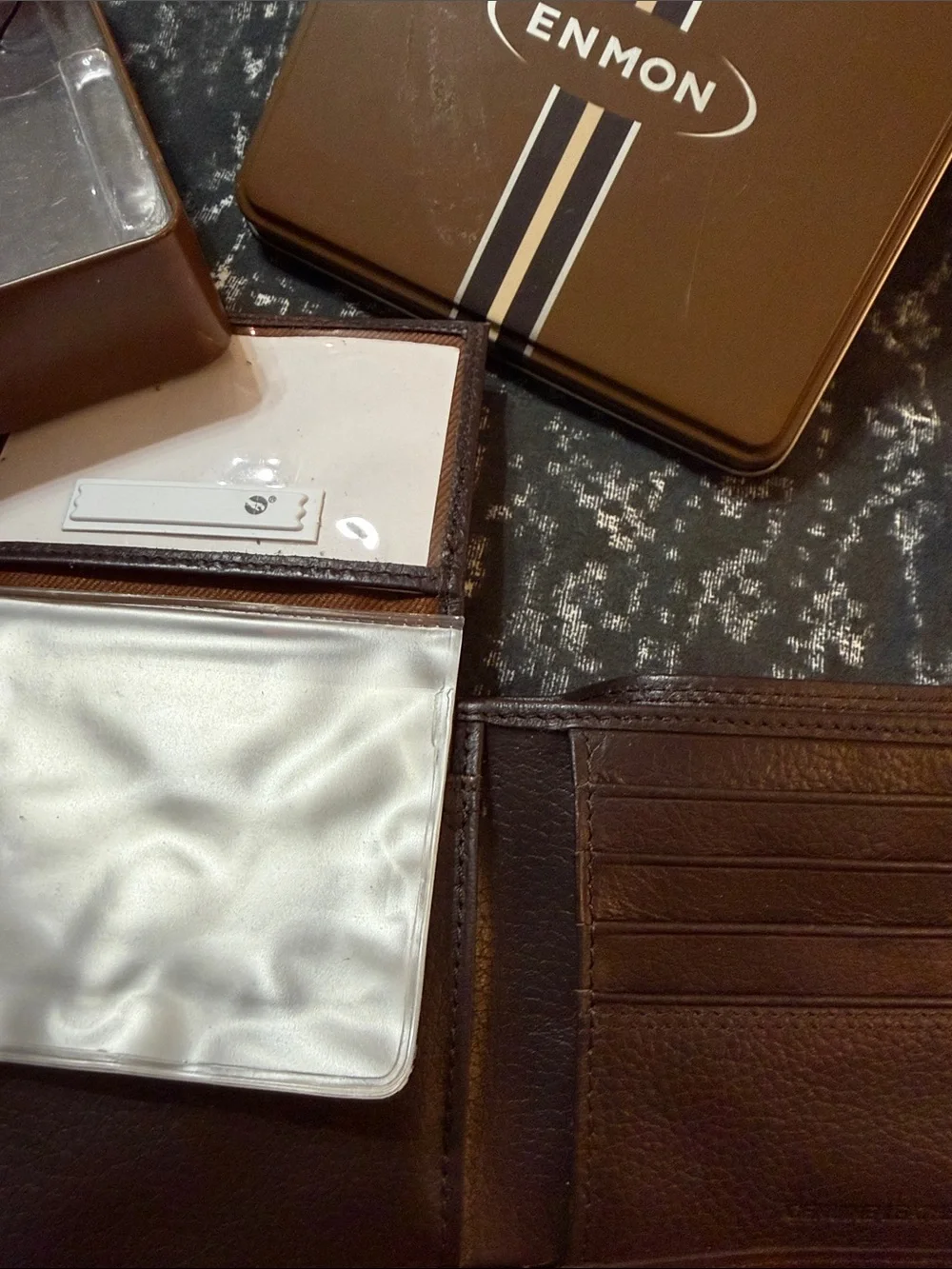 Ducks Unlimited Men’s Brown Leather Bi-Fold Wallet